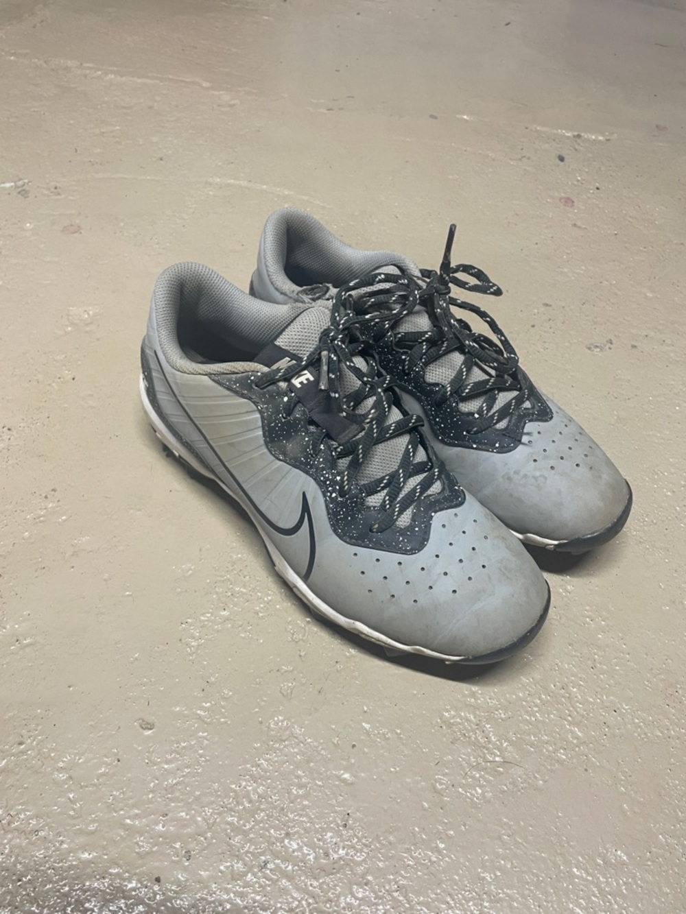 Nike baseball cleats, size 6 1/2